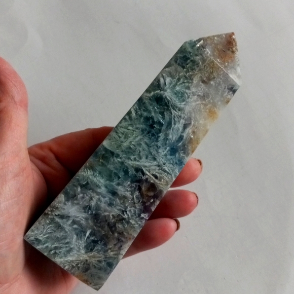 Feather Fluorite with Druzy Crystal Tower. - Picture 1 of 7